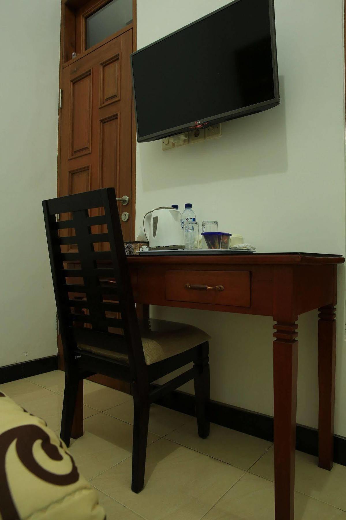 Puri Kusuma Guest House Selemadeg Eksteriør billede